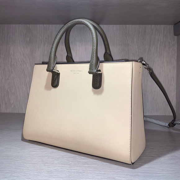 henri bendel Handbags - Tan Henri Bendel Cross Body Bag